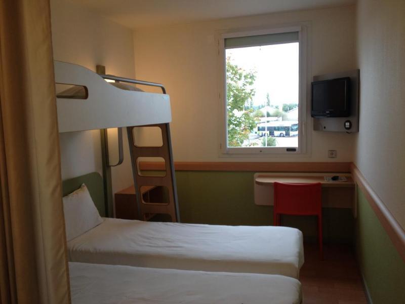 Ibis Budget Roanne Hotel Экстерьер фото