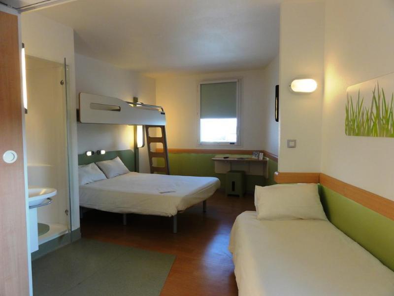 Ibis Budget Roanne Hotel Экстерьер фото
