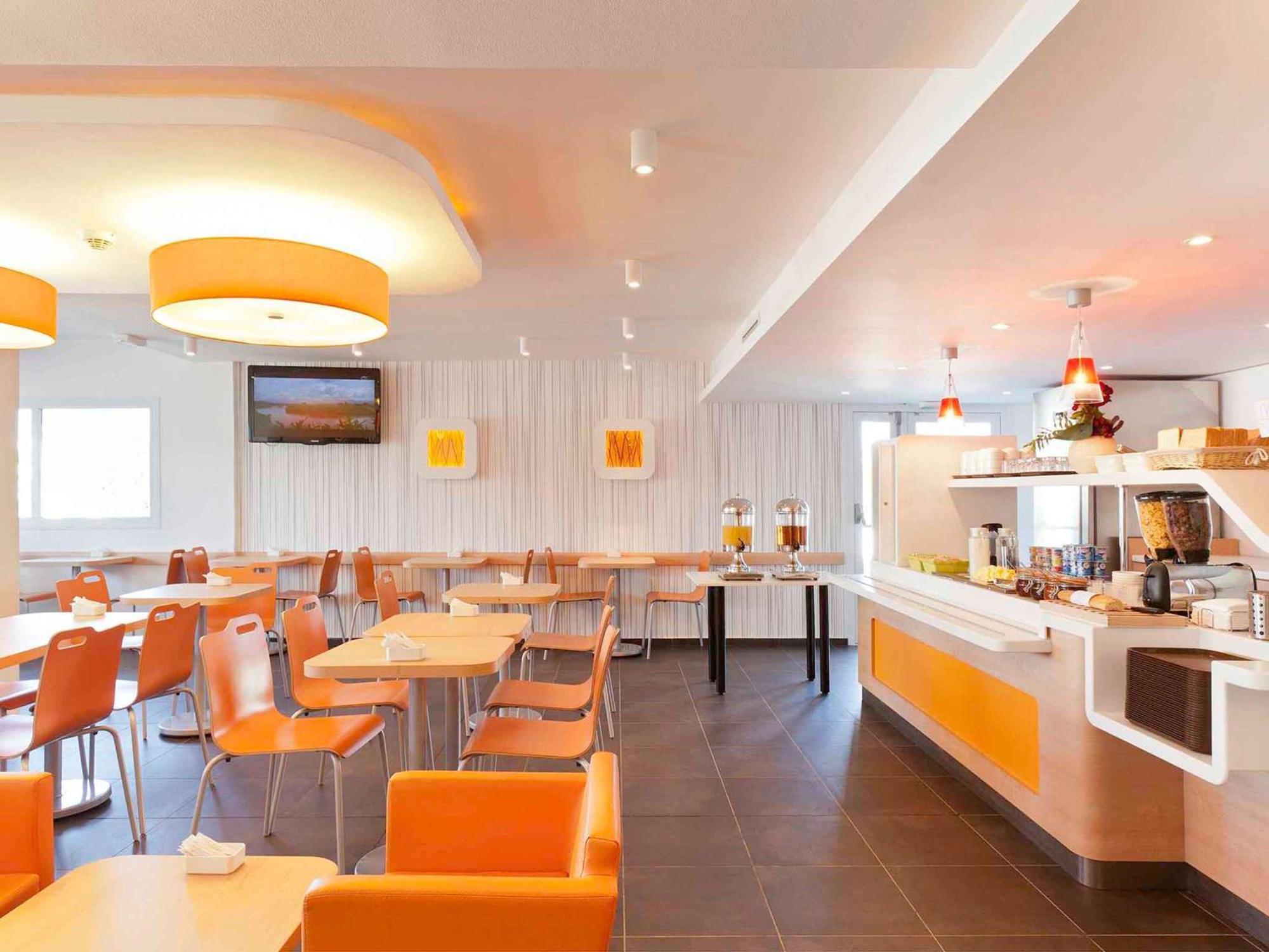 Ibis Budget Roanne Hotel Экстерьер фото