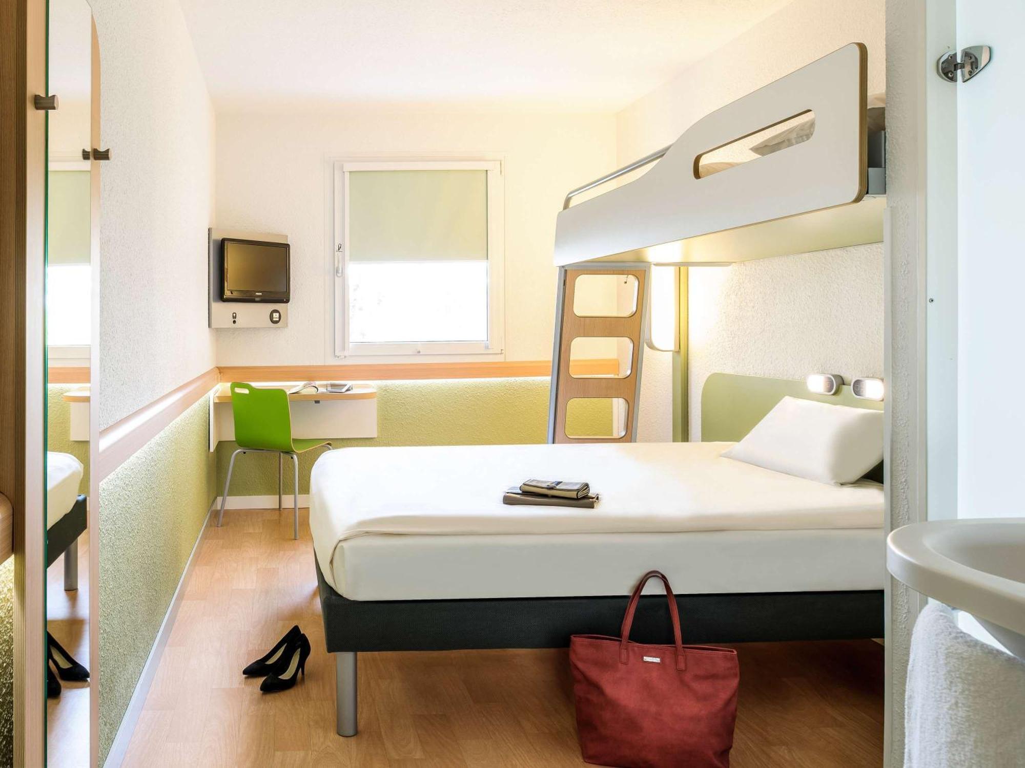 Ibis Budget Roanne Hotel Экстерьер фото