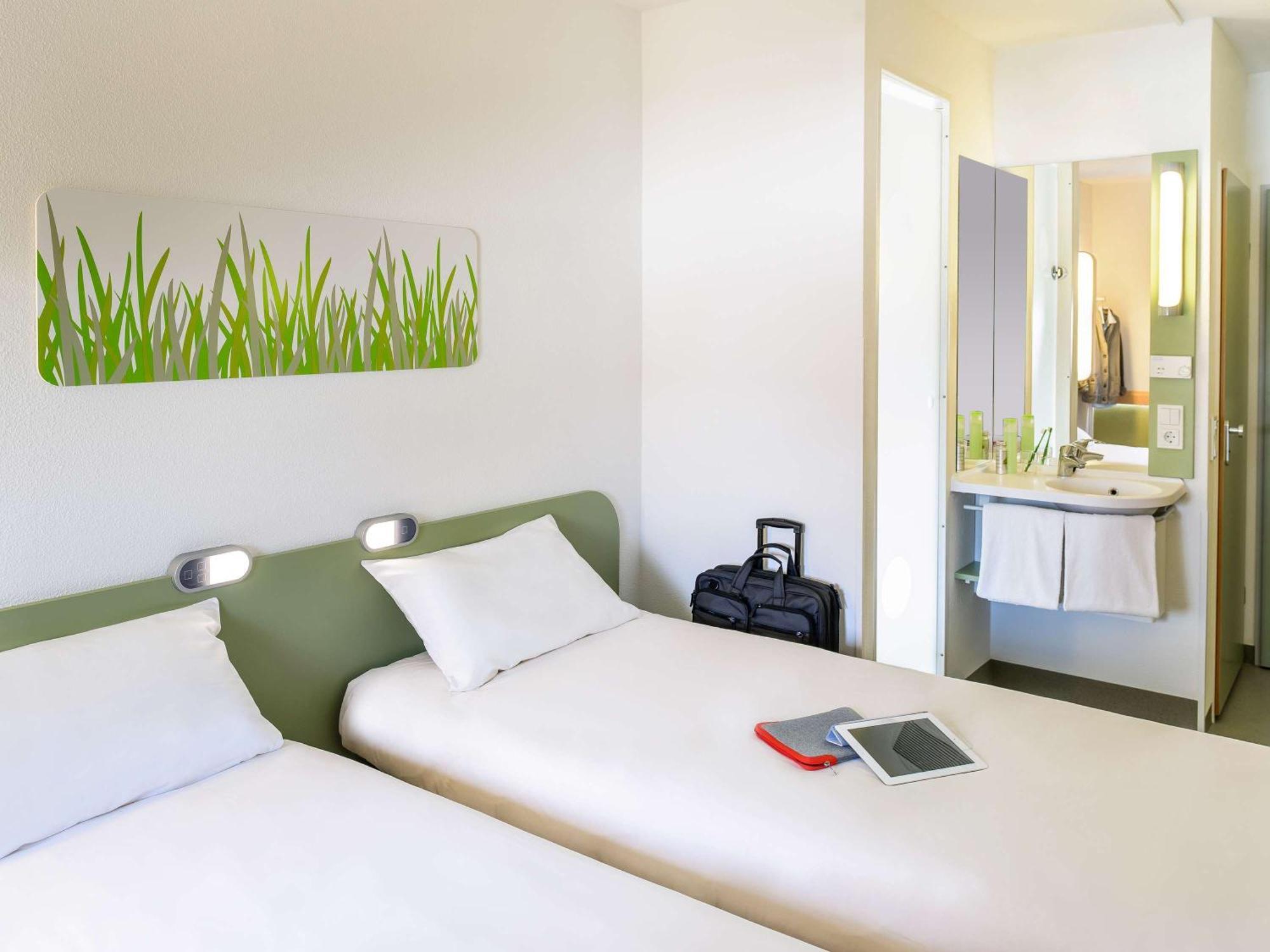 Ibis Budget Roanne Hotel Экстерьер фото