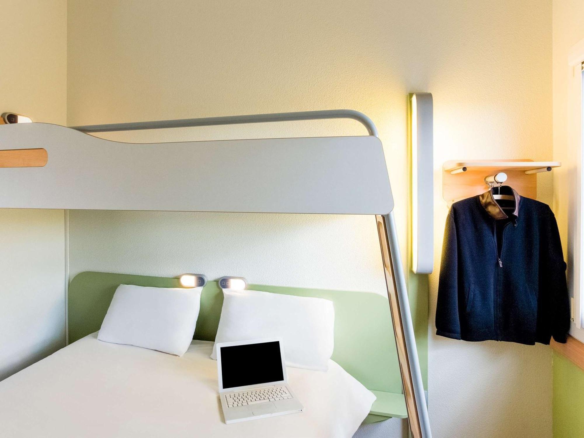 Ibis Budget Roanne Hotel Экстерьер фото