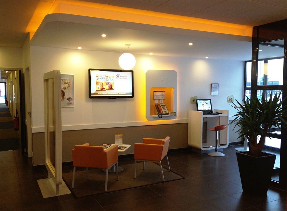 Ibis Budget Roanne Hotel Экстерьер фото