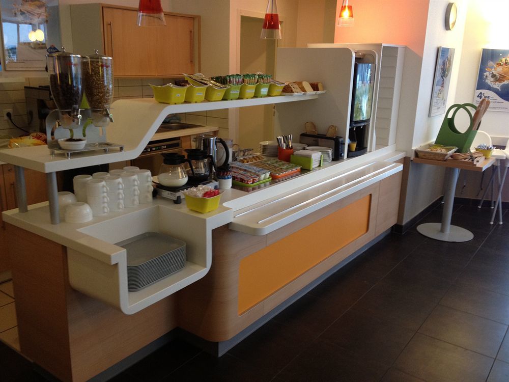 Ibis Budget Roanne Hotel Экстерьер фото